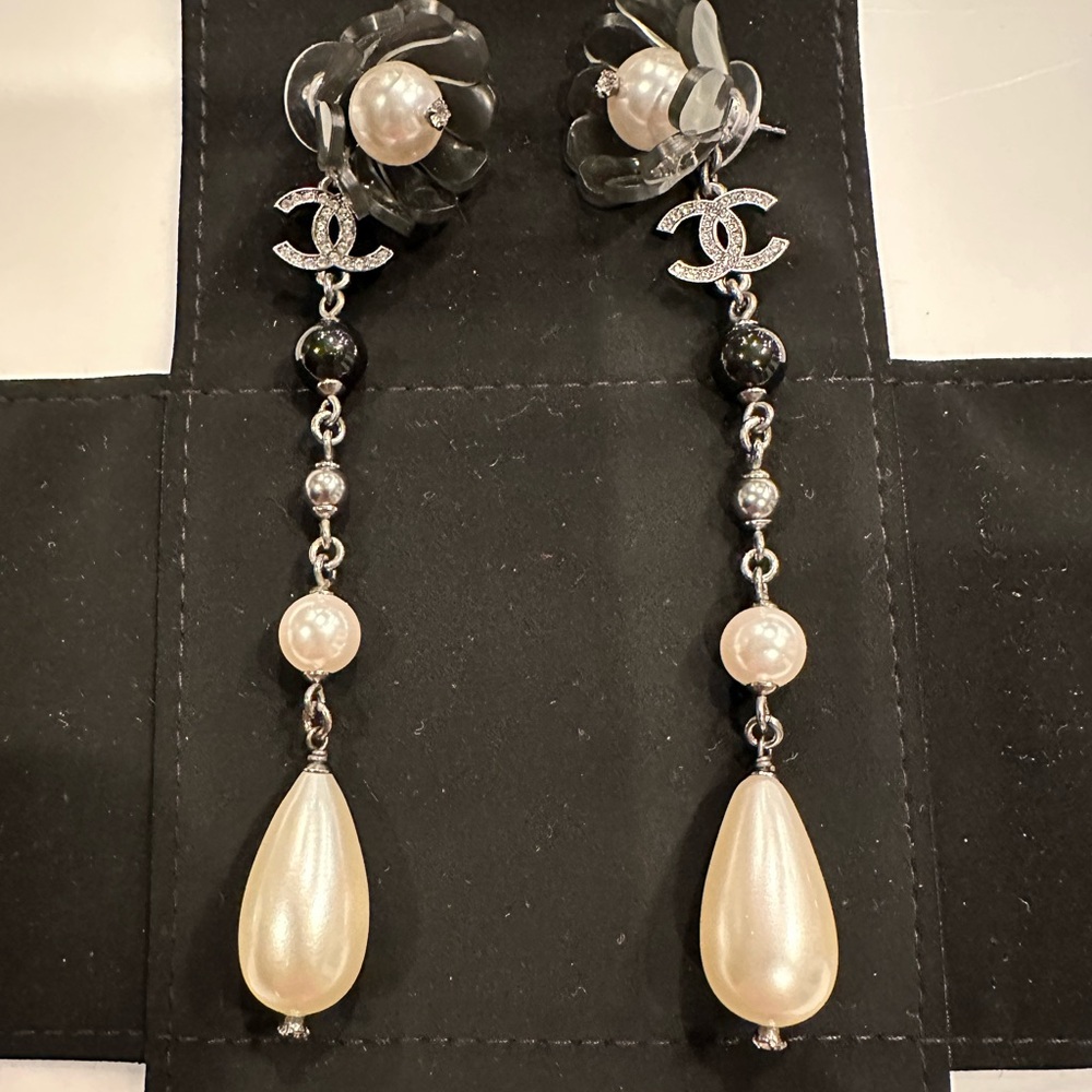 CHANEL Black & White Pearl CC Crystal Camellia Shoulder Duster Earrings.